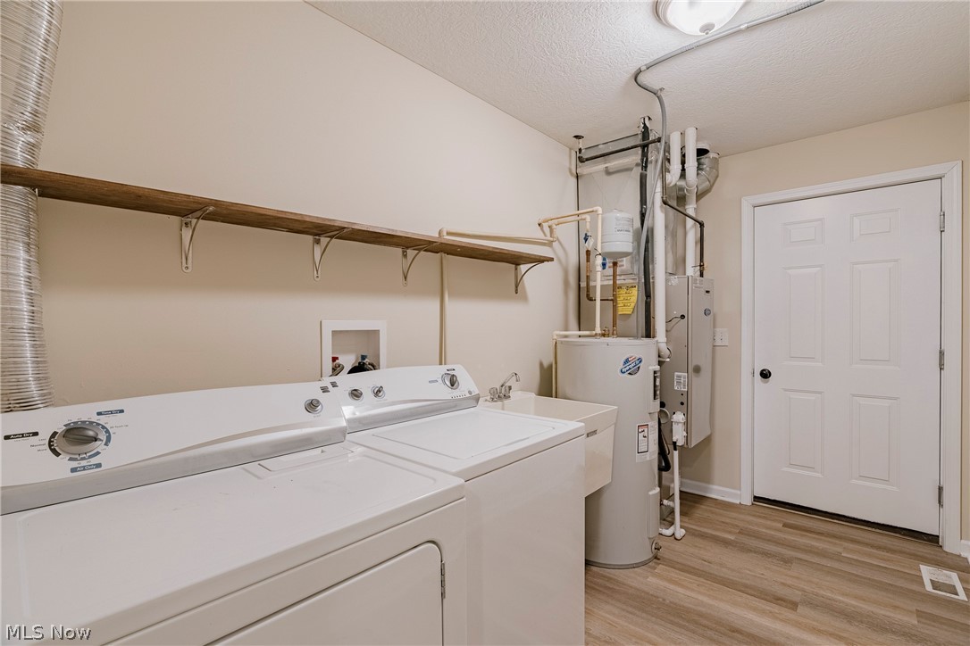 Creekside/Pleasant Lakes Condo - Residential