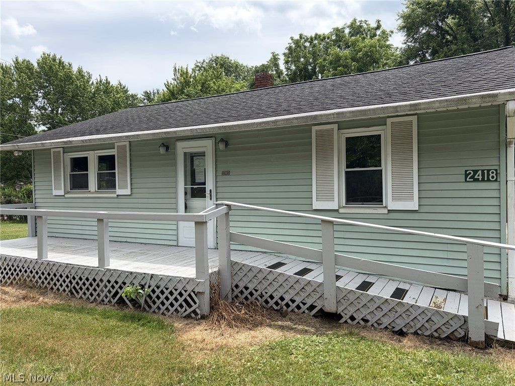 Photo of 2418 Hillstock Avenue, Akron, OH 44312 (MLS # 5221250)