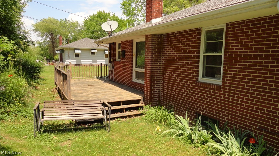 24 Hawthorne Lane