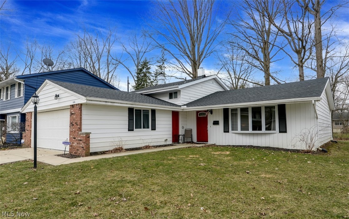 Are you looking for a friendly well kept neighborhood ? Have you been looking for a walking neighborhood very close to schooling options ? Nice floor plan open and airy, vaulted ceiling, center island kitchen, plenty of storage, granite countertops complement the wood cabinets. Nice good sized fenced in back yard and multi tiered deck. Newer concrete, 2021 complete new roof.
