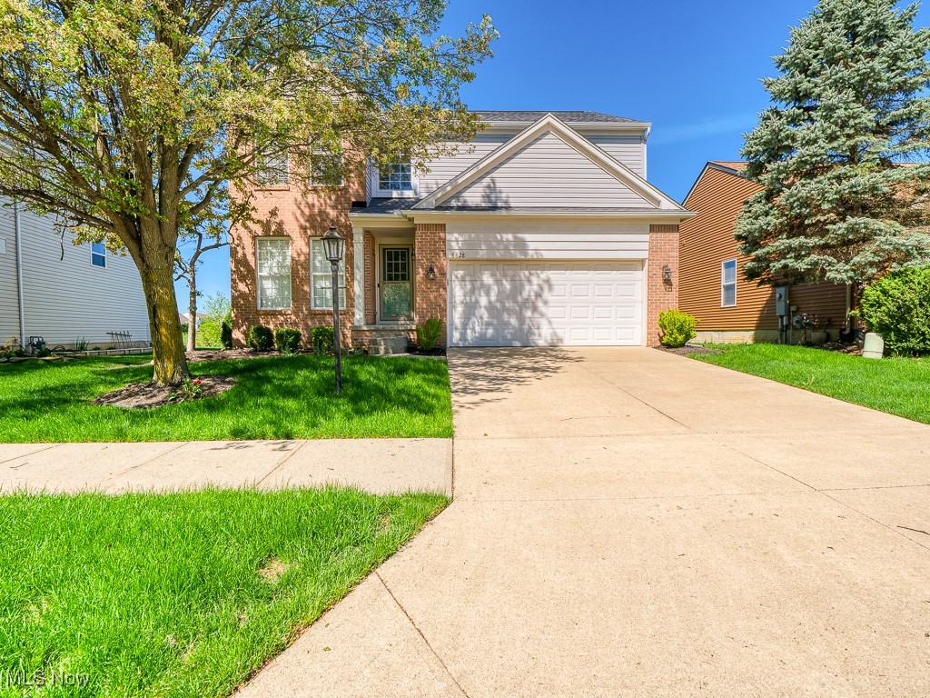 8828 Belton Drive, North Ridgeville, Ohio image 4
