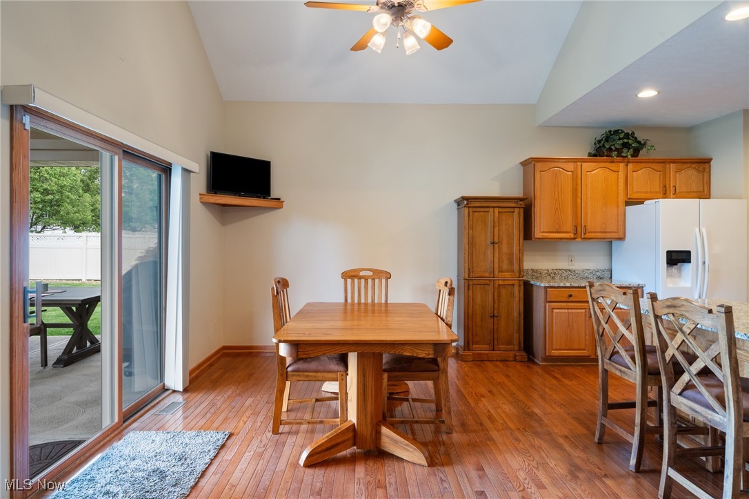 13596 Glenbrook Drive, Strongsville, Ohio image 8