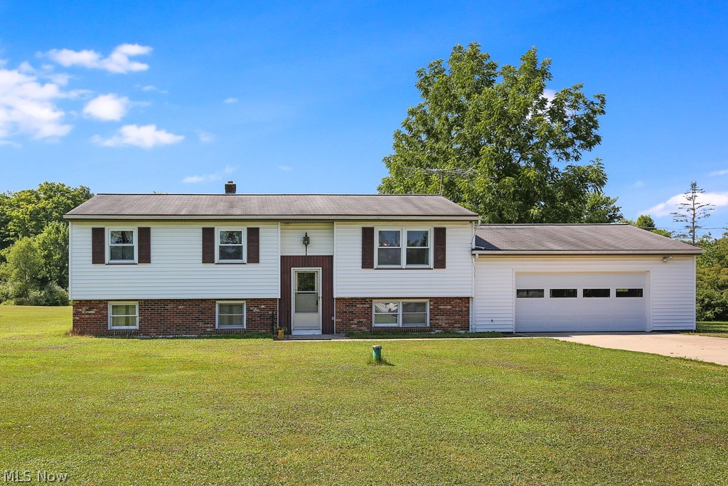Photo 1 of 20 — 10221 Franklin Road, Auburn, OH 44023