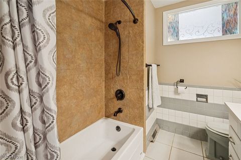 Tiny photo for 725 N Hawkins Avenue, Akron, OH 44313 (MLS # 5184737)