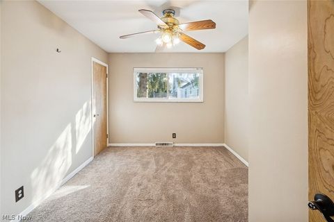 Tiny photo for 725 N Hawkins Avenue, Akron, OH 44313 (MLS # 5184737)
