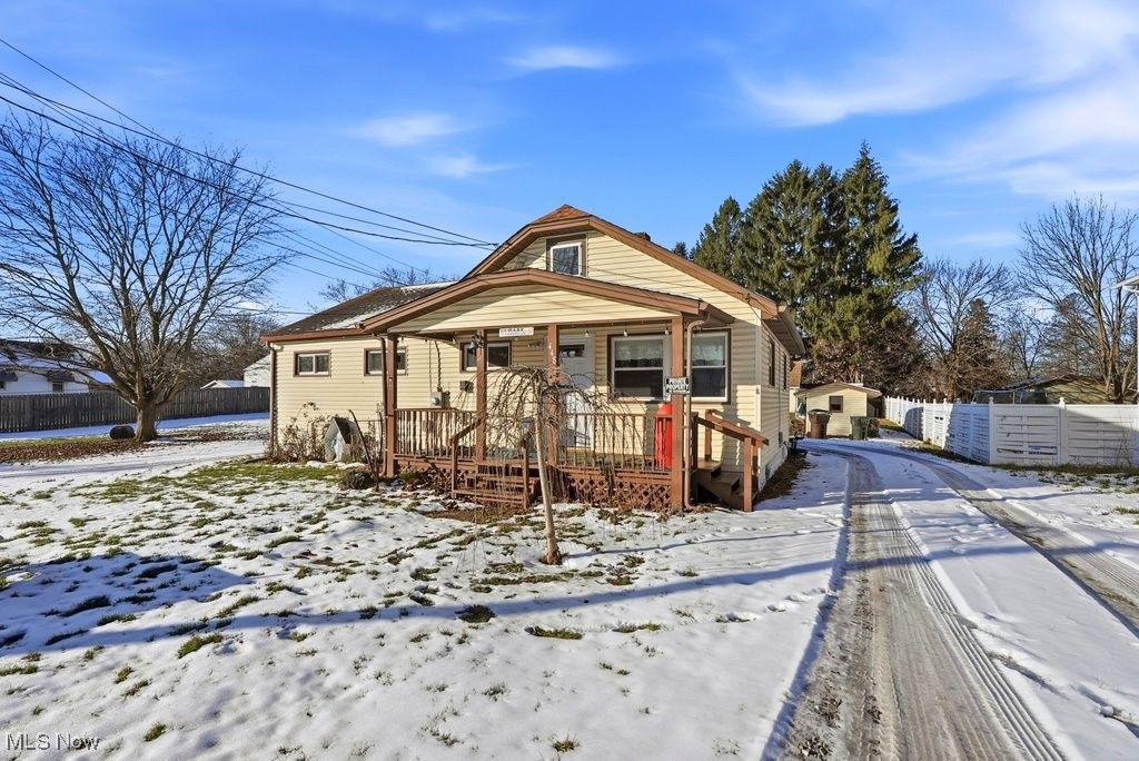 Photo of 448 Fritsch Avenue, Akron, OH 44312 (MLS # 5177956)