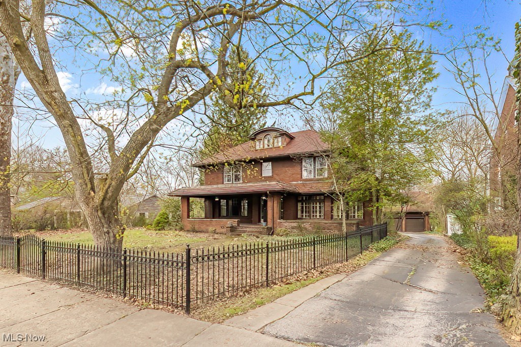 245 Merriman Road