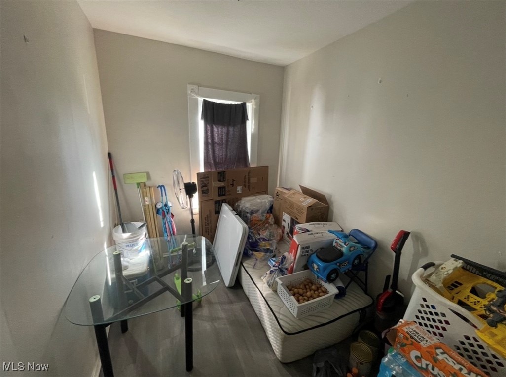 Curtis Ambler & Pixleys - Residential Income