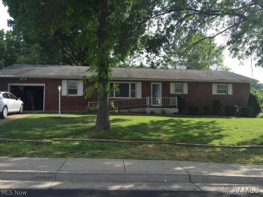 Huge rooms Basement Partially finished, 12x30 Back Deck,laundry in basement with full shower bathroom, Storage Building, Huge fenced back yard.  Elem: Fairplains Elementary School  Elem/Bus: N  JrHigh: Edison Jr. High School  JrHigh/Bus: N  High: Parkersburg South High  High/Bus: N  Fire: CIT  Police: CTY  PossFreeGas: N  ;SQFT=Fin L1:1781, Fin Above:1781, Fin Total:1781, Unfin Above:1781, Unfin Total:Y