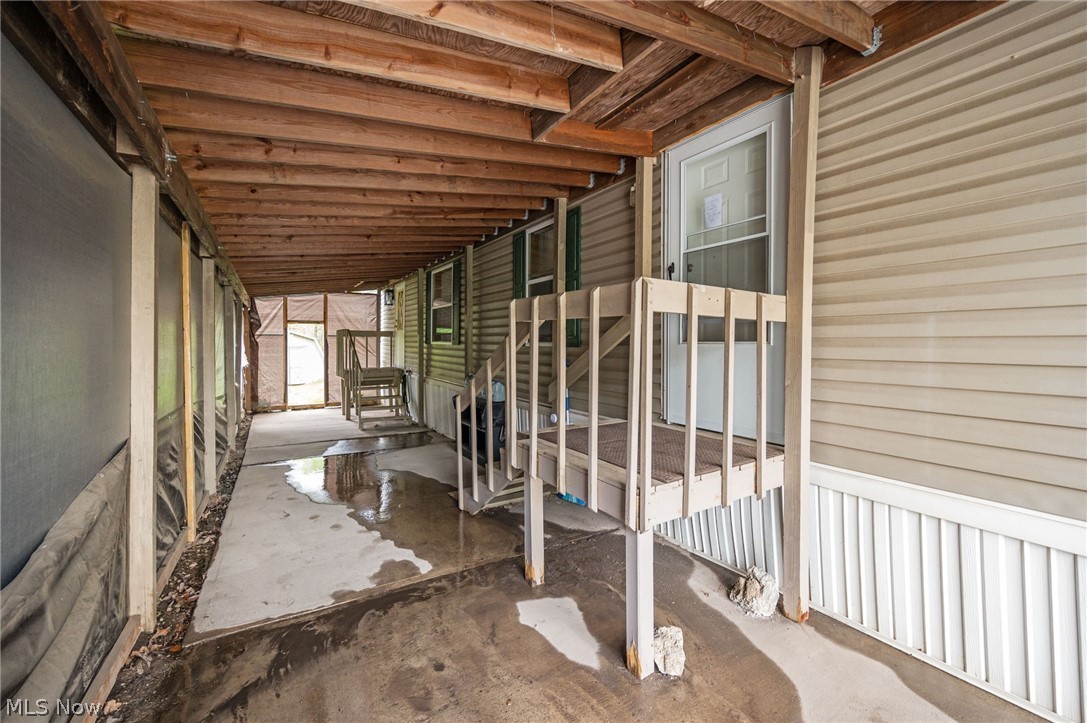 6 Laverne Lane