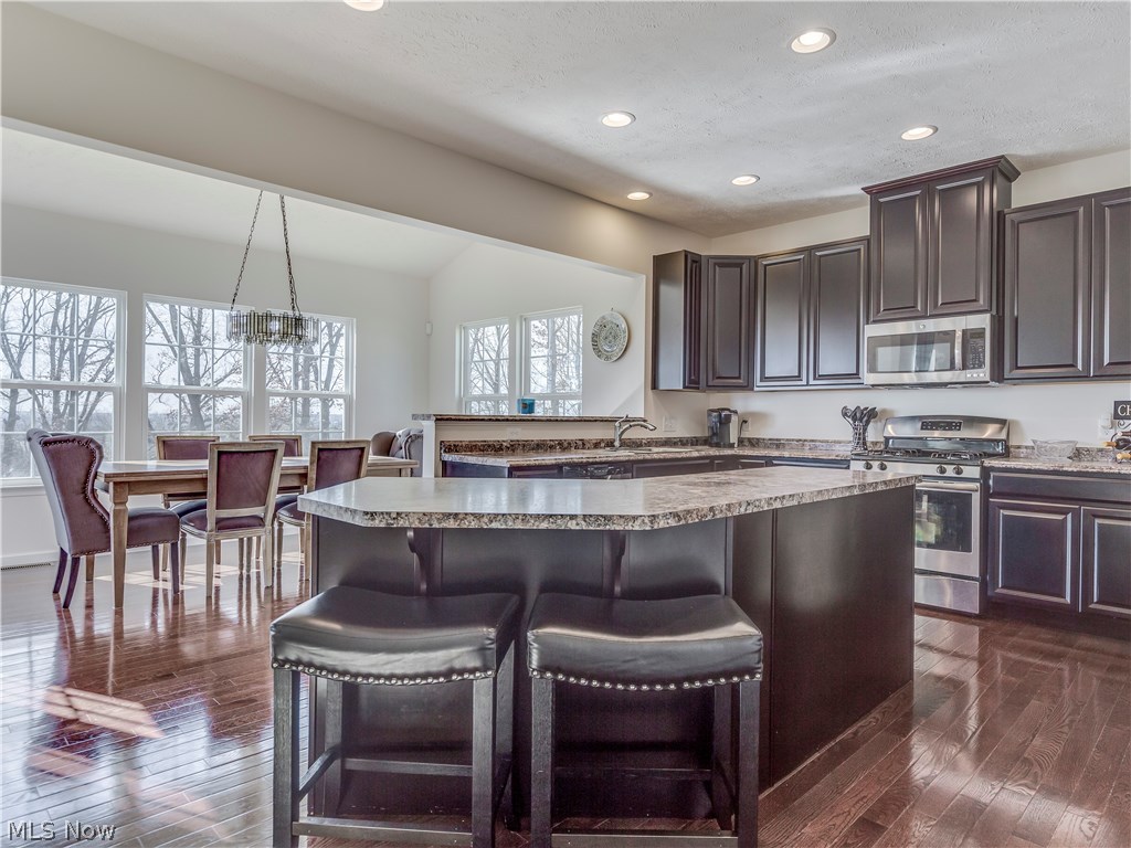 Emerald Estates 9 - Residential