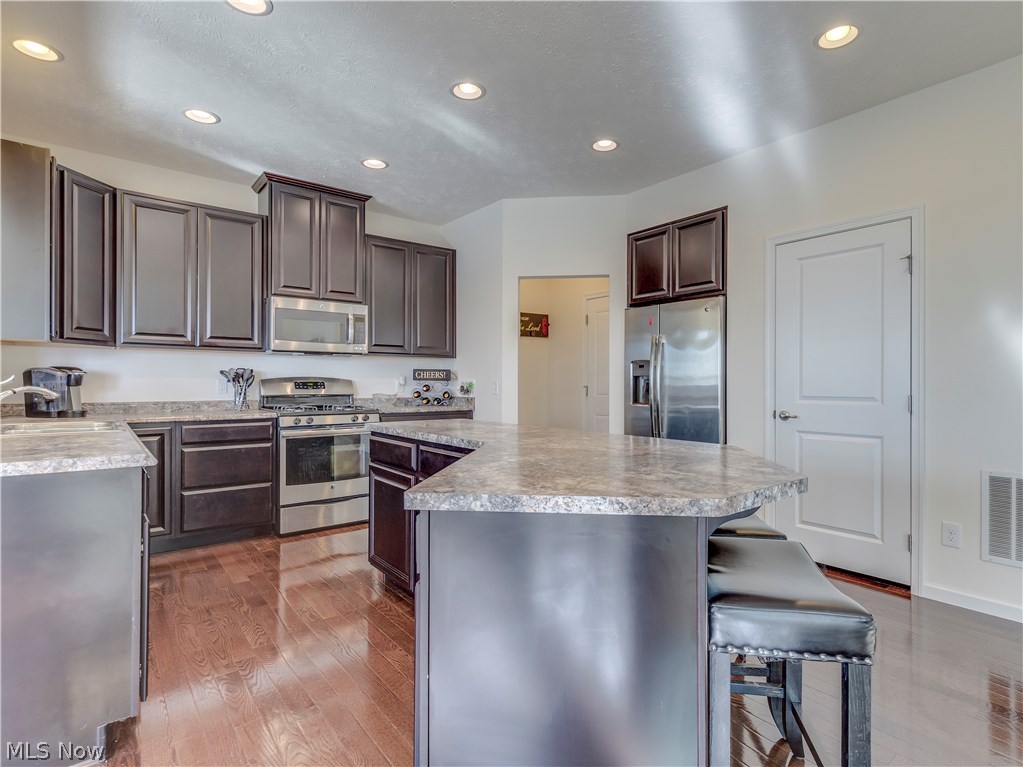 Emerald Estates 9 - Residential