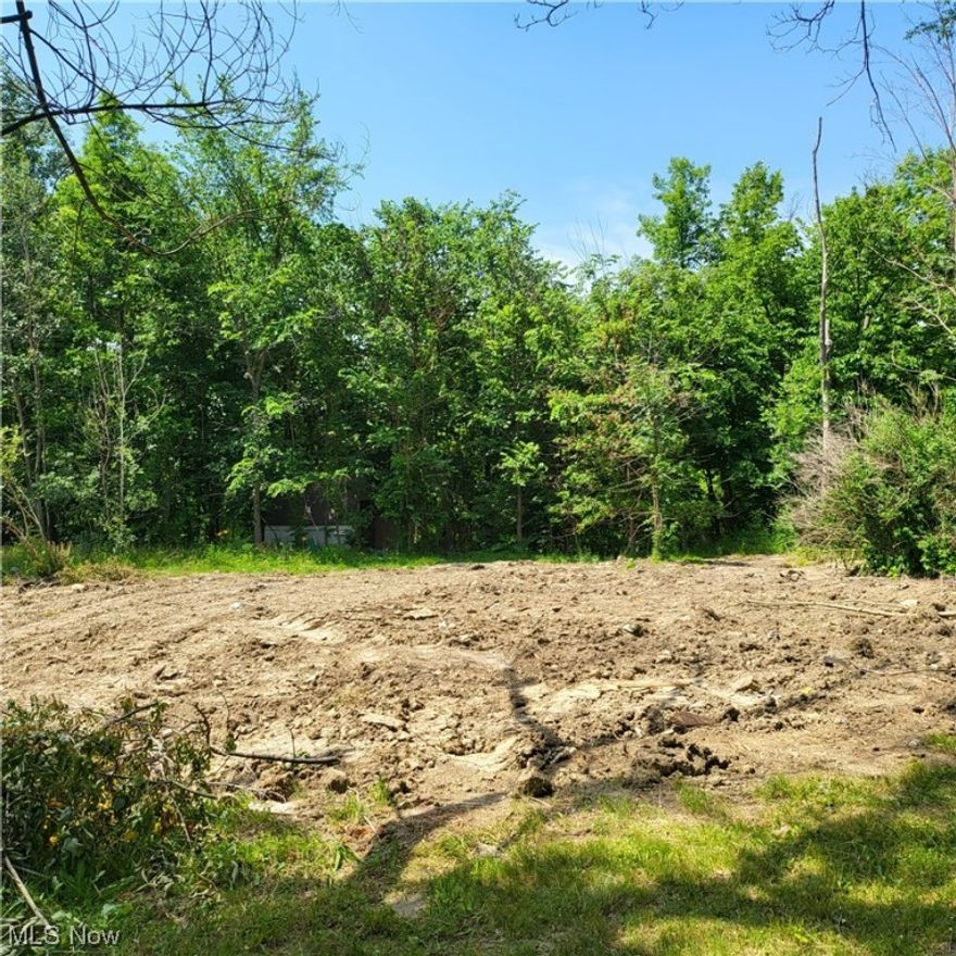 Wonderful opportunity to build your dream home on just over an acre parcel in a well established neighborhood with all city utilities available.  Unfortunate event has given way to a vacant parcel in the SunnySlope neighborhood! Quick access to State Routes 480 and 14, the Ohio Turnpike, with dining and shopping in Aurora and Streetsboro. Great LOCATION!!! Pre-existing home was removed after it was destroyed due to fire. Pre-existing home had public sewer and well water, but public water is now available.