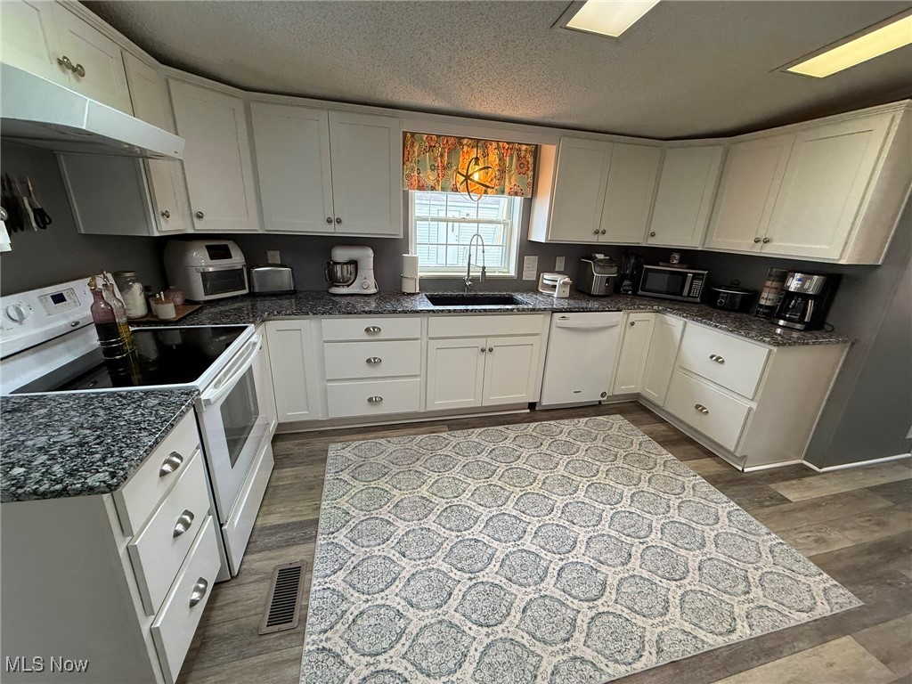 615 Sandpiper Lane, New Philadelphia, Ohio image 11