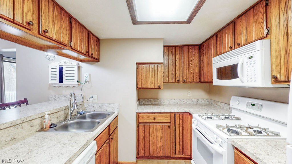 Pinemill Ridge Condo Estates - Residential