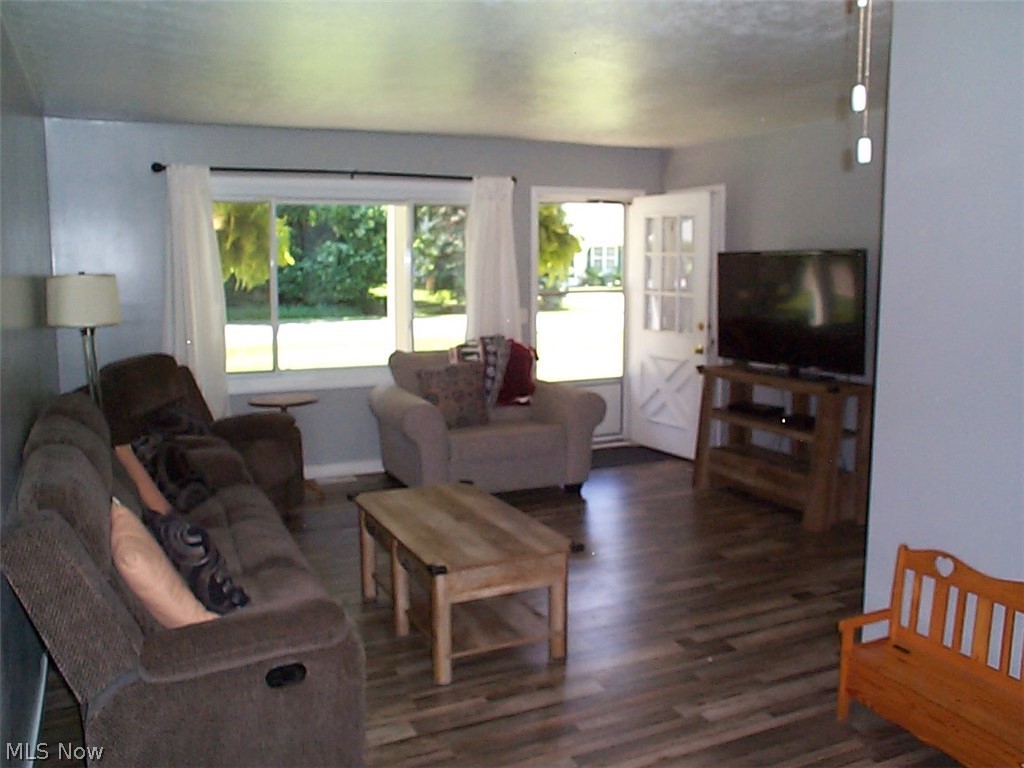 Mentor View 02 - Residential