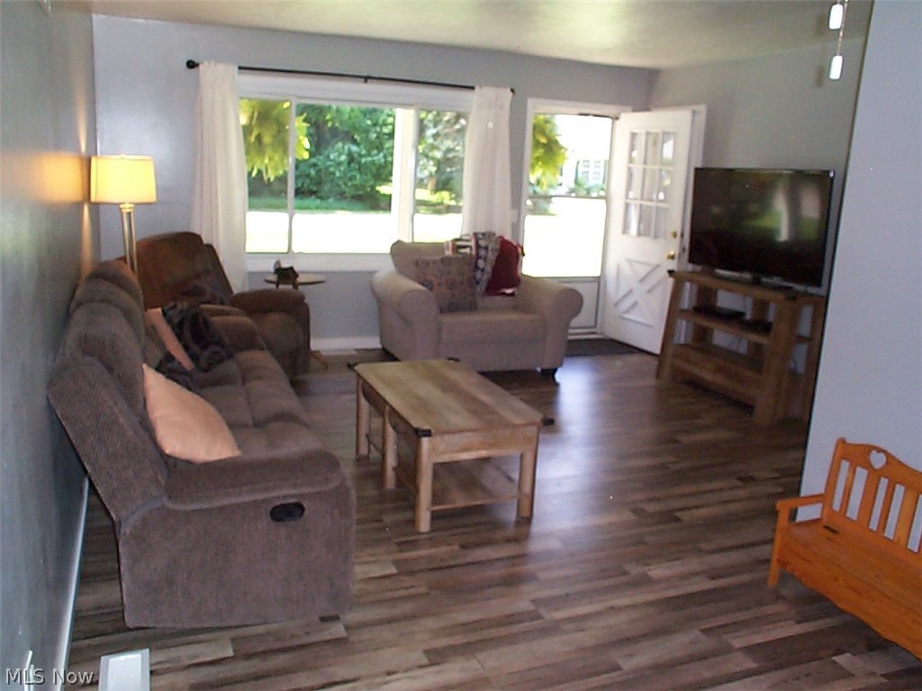 Mentor View 02 - Residential