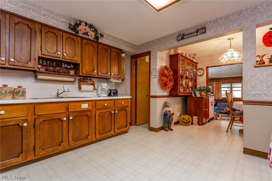 Hill Realty Cos 01 - Residential