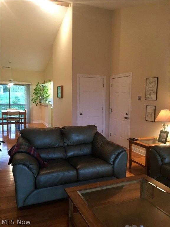 Enclave/Rosemont Rdg Condo Own - Residential Lease
