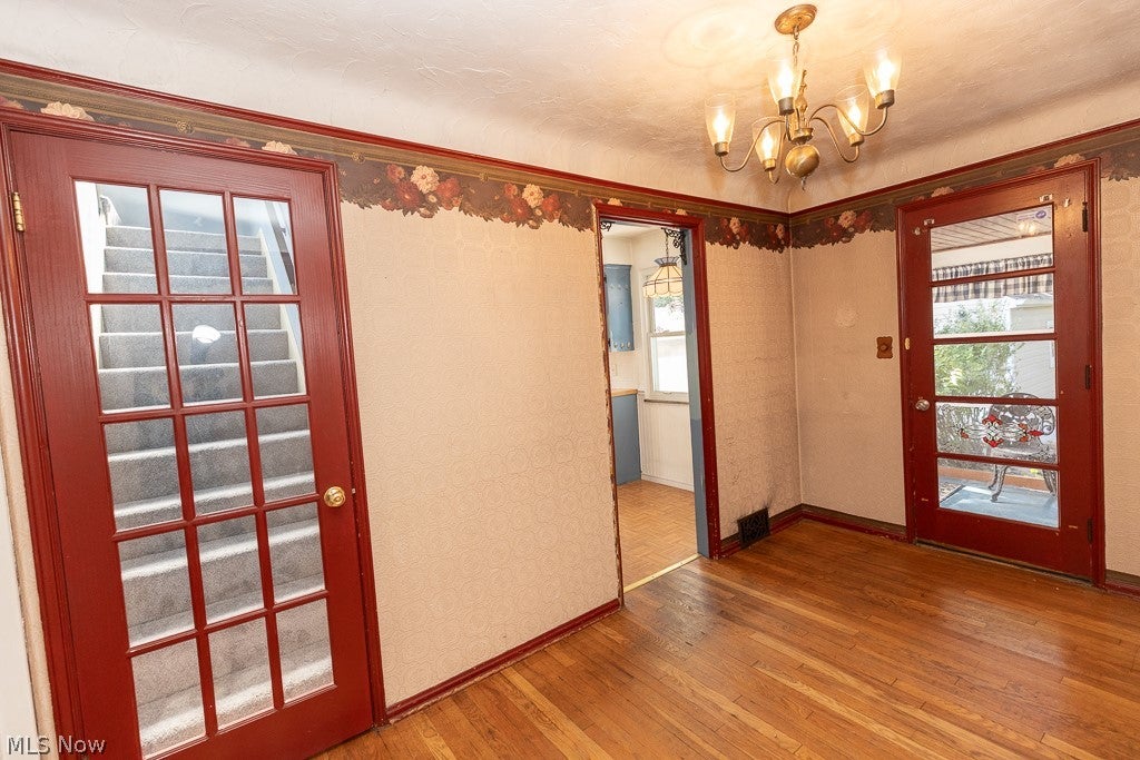 3888 W 227th Street