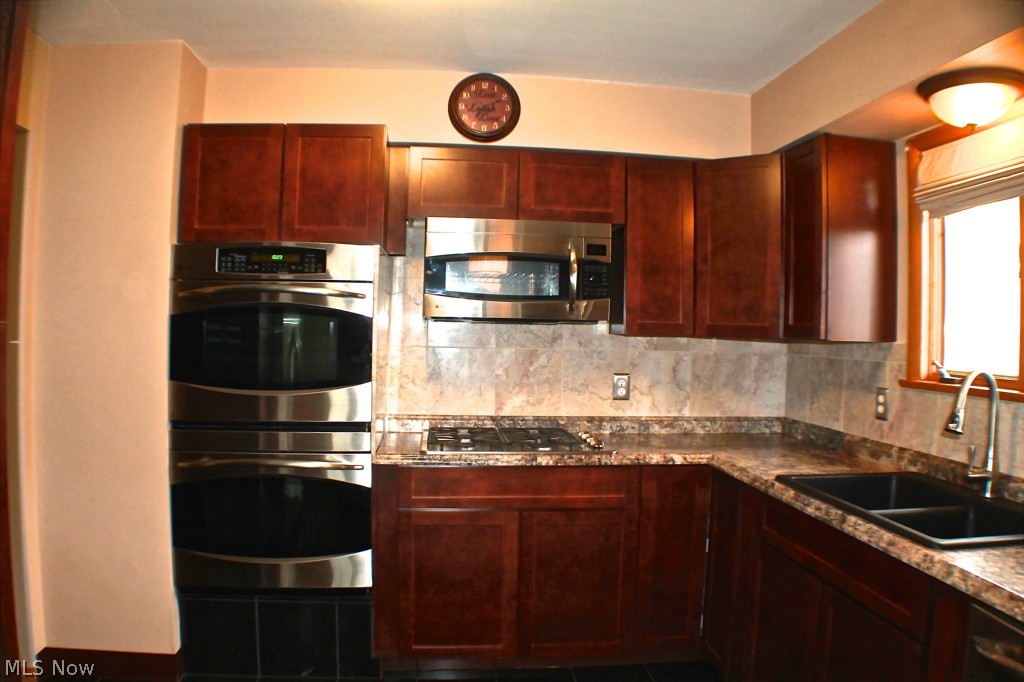 Silvercrest Estate #3 - Residential