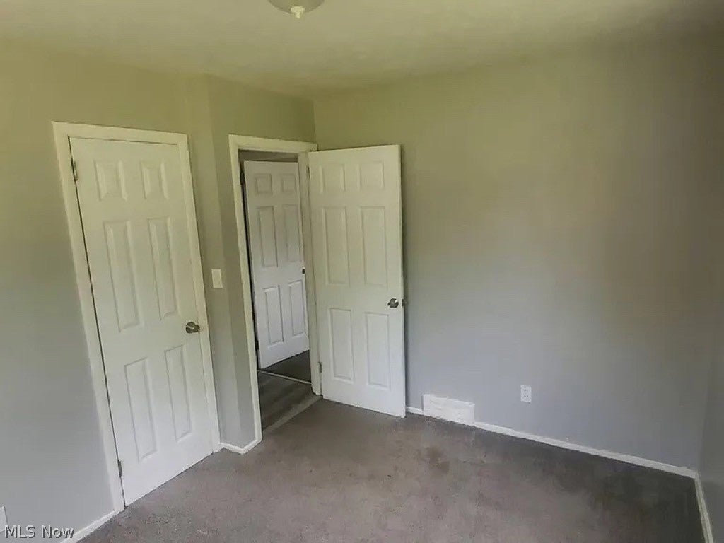4595 Lee Road