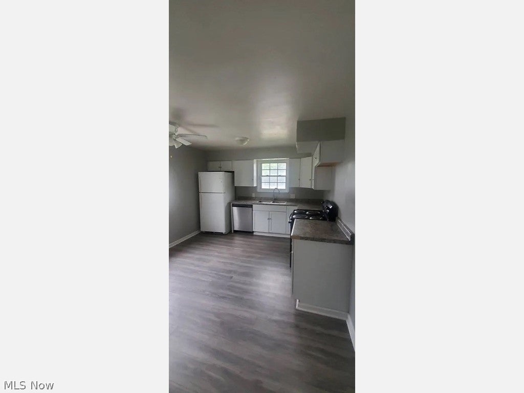 4595 Lee Road