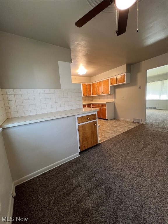 Guaranted Inv Co 01 - Residential Lease