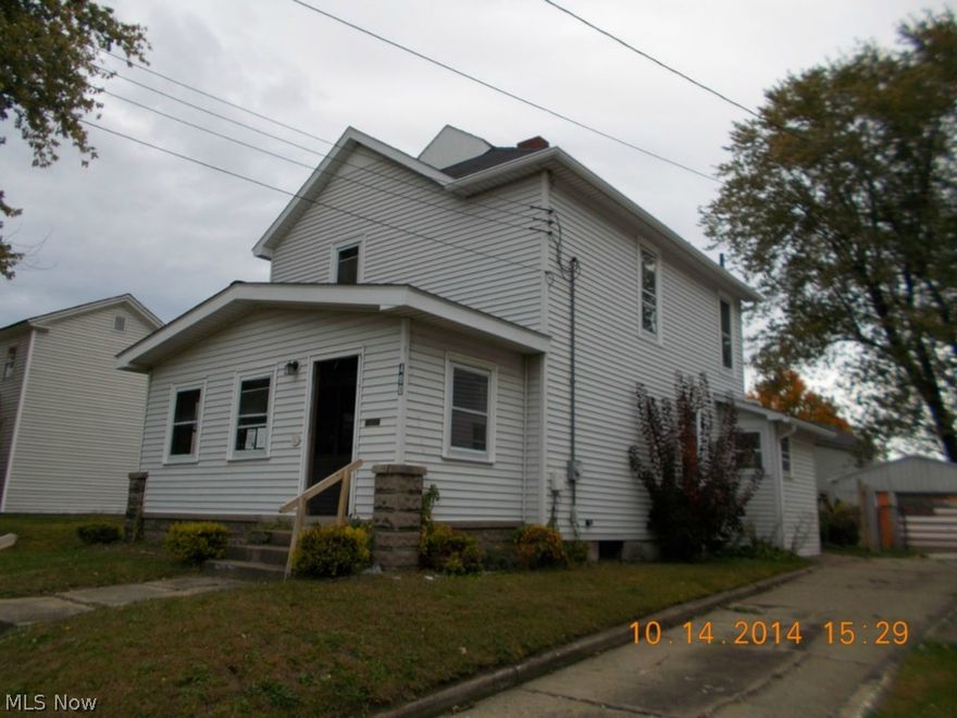 Three Bedroom - One Bath Colonial!!! A perfect starter home or investment property. Large kitchen, family room, and deck to enjoy the summer nights. Minutes form the lake and harbor. Just add your touch and call this home! Call Today!!! This is a Fannie Mae HomePath Property. The seller has directed that all offers on this listing be made using the HomePath Online Offer system. Check HomePath website for more details.