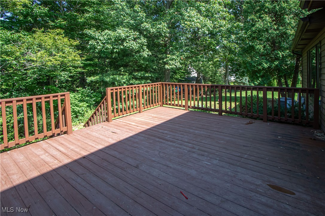15030 Waterford Drive, North Royalton, Ohio image 38