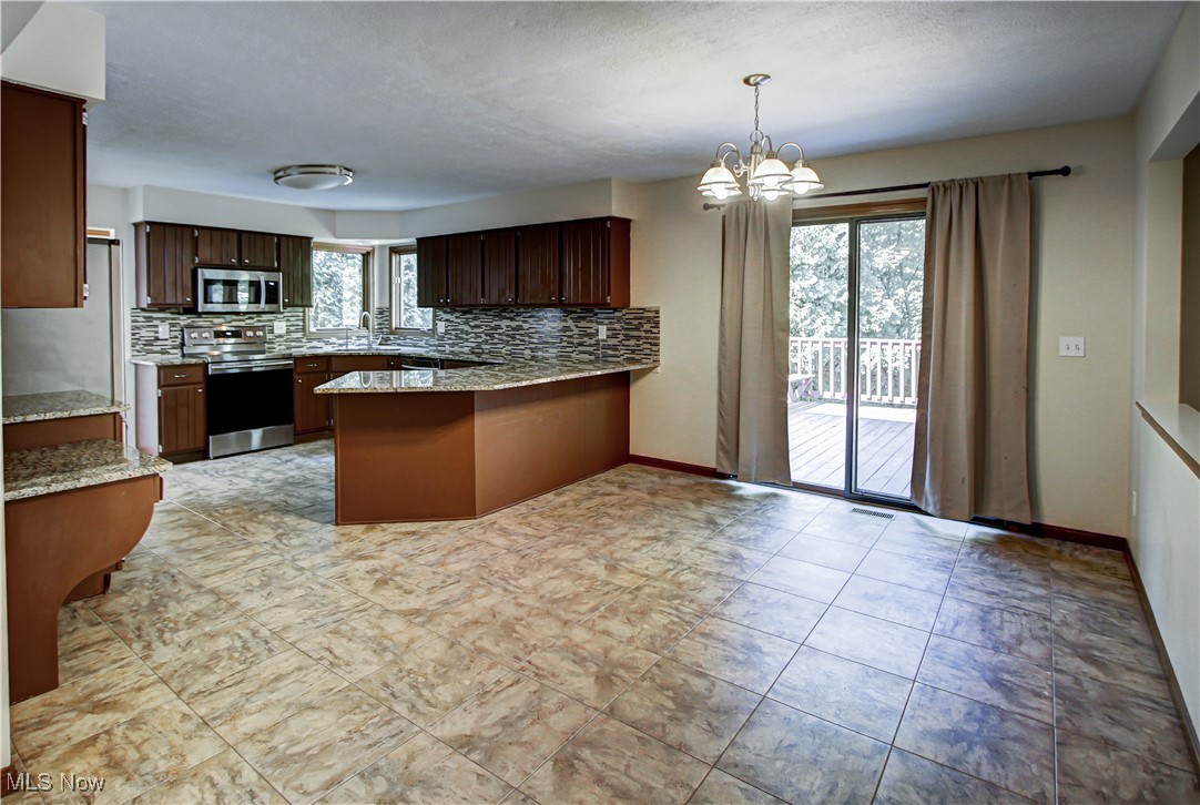 15030 Waterford Drive, North Royalton, Ohio image 14