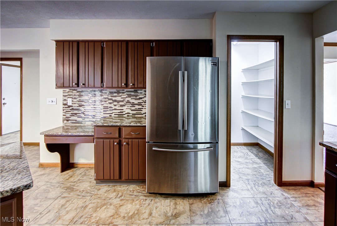 15030 Waterford Drive, North Royalton, Ohio image 12