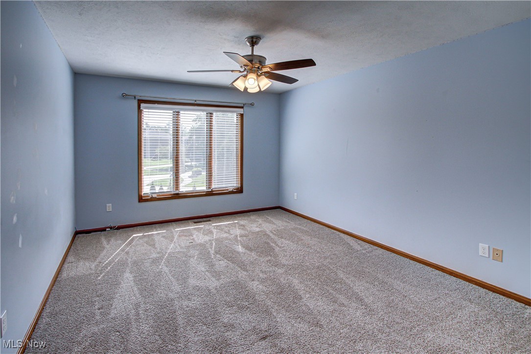15030 Waterford Drive, North Royalton, Ohio image 25