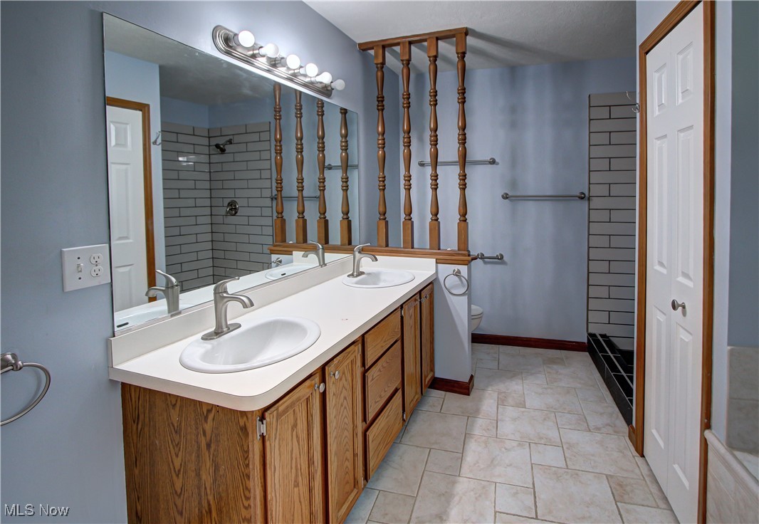 15030 Waterford Drive, North Royalton, Ohio image 21