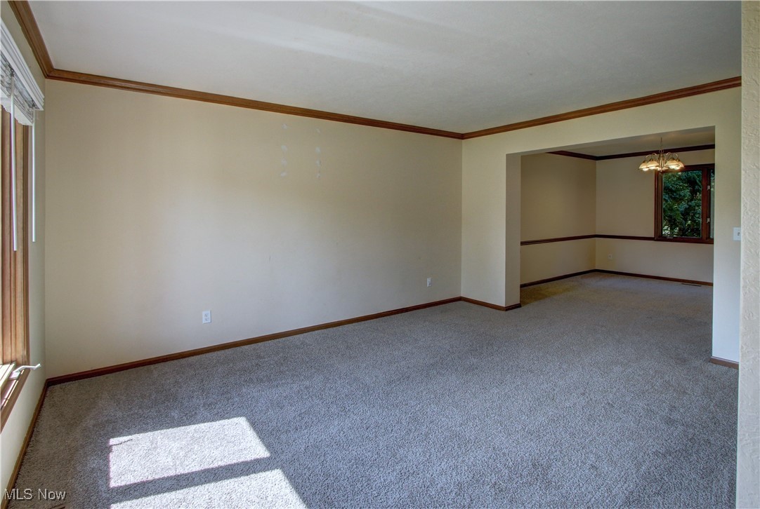 15030 Waterford Drive, North Royalton, Ohio image 6
