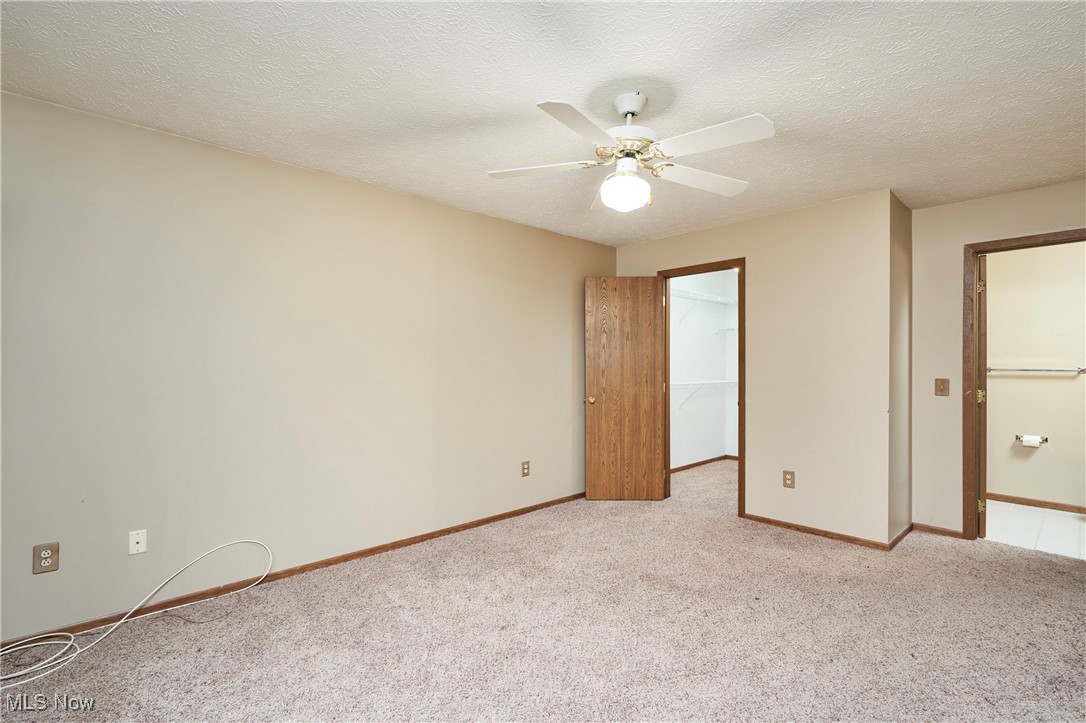 Courts of Country Lakes - Residential