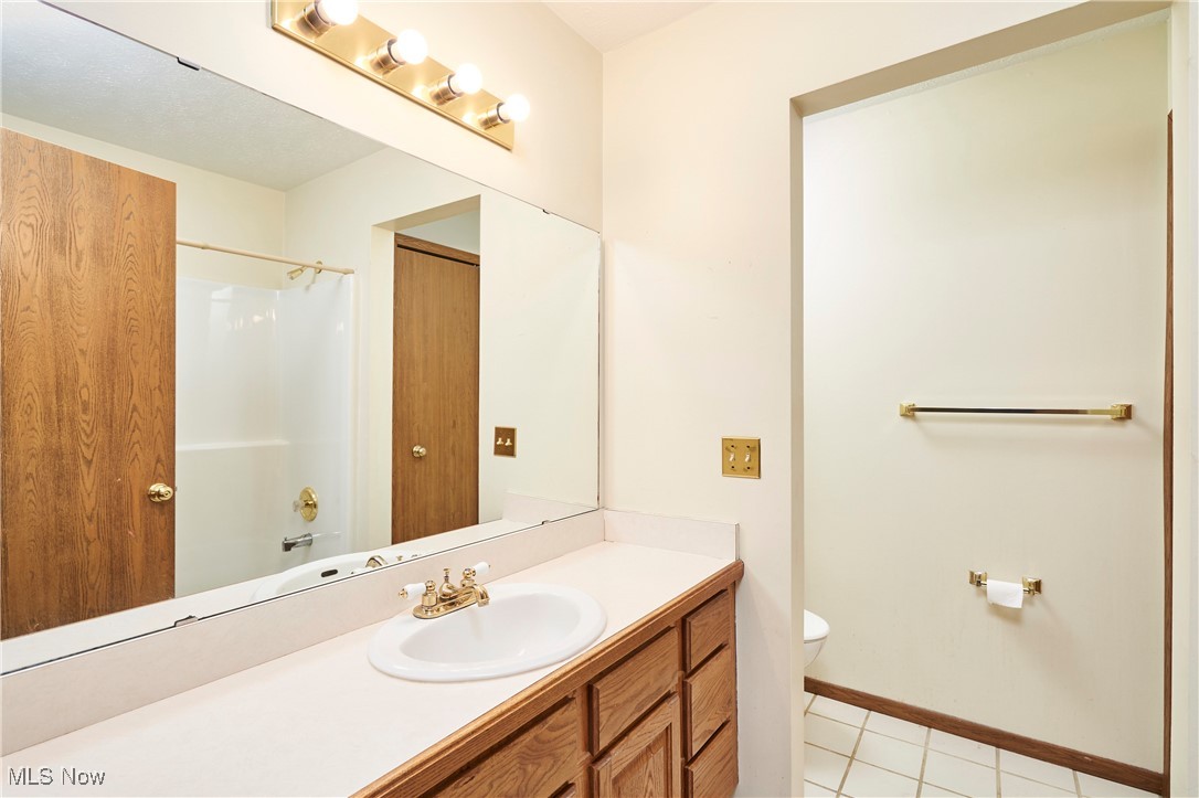 Courts of Country Lakes - Residential