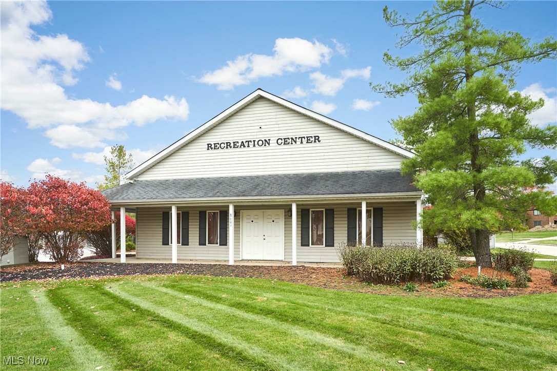 Courts of Country Lakes - Residential