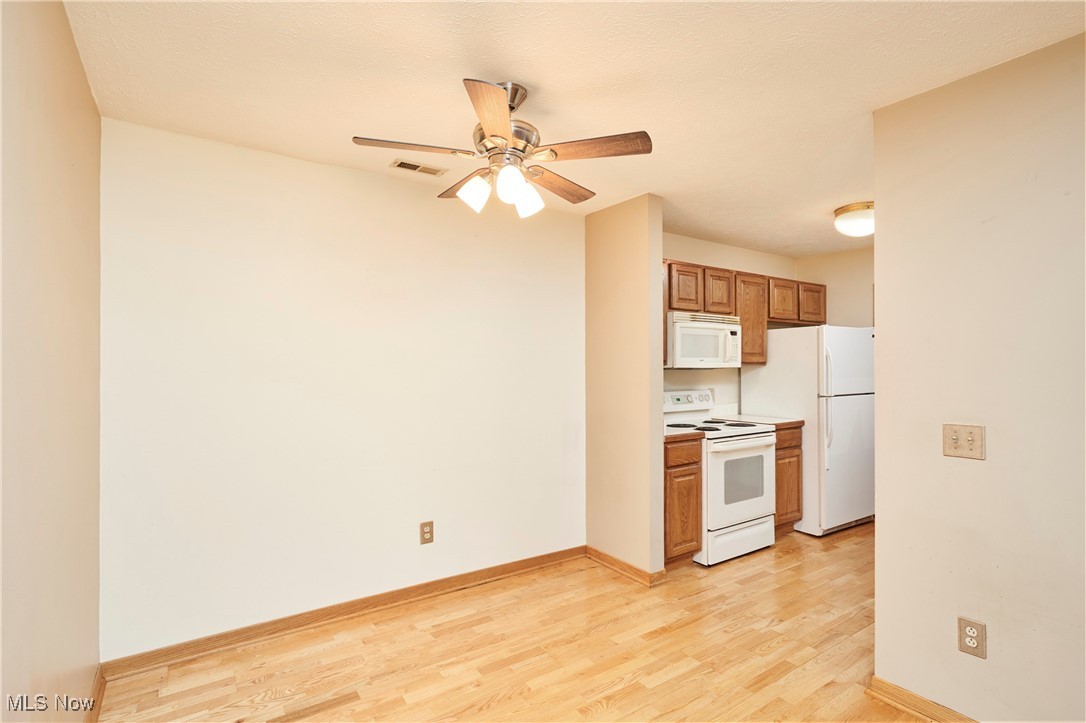 Courts of Country Lakes - Residential