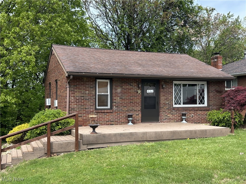 385 Truax Lane, Weirton, West Virginia image 1