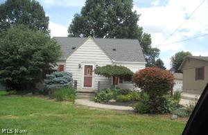 As your first walkin and start looking aroun you can imagine the the fun and joyfull sounds that once ran through this home, Picture kids being chased by their favorite pet. what will the walls be saying about you in a few years. This is a Fannie Mae property.Buyer or Buyers Agent responsible for checking history of property with any public or non-public authorities for information that may affect the intend use of the property.
Agents to review attached document for offer instructions.