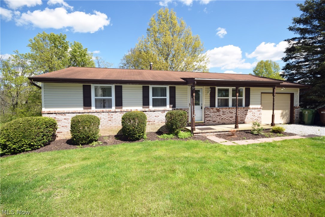 Charming three bedroom ranch in the Northwest LSD. Beautiful updated kitchen. Lots of other updates as well! Updates include: windows (2008), Air conditioner (2015), electrical (2015), and Furnace (2015). With these updates you can move right in! This home also includes America's Preferred Home warranty. Don't wait, CALL TODAY to schedule your showing!