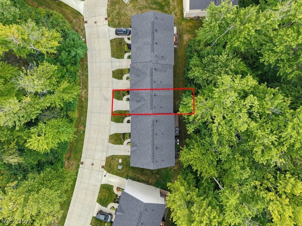 185 Raintree Lane