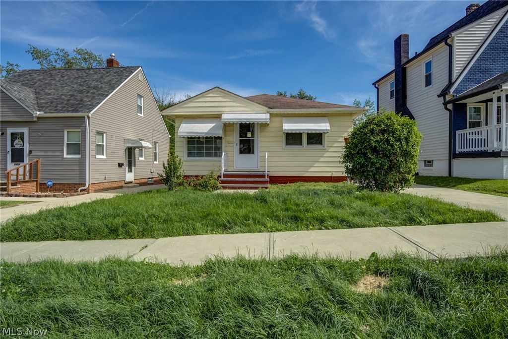 Photo of 4407 Woodway Avenue, Parma, OH 44134 (MLS # 5212545)