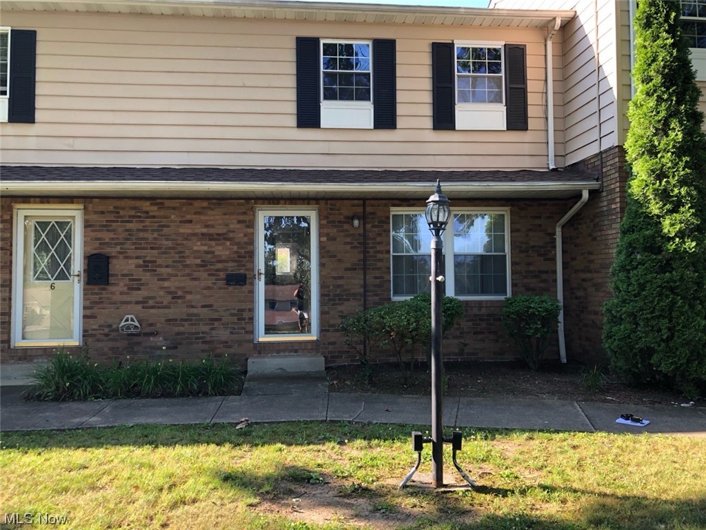 Deepwood Condo - Residential