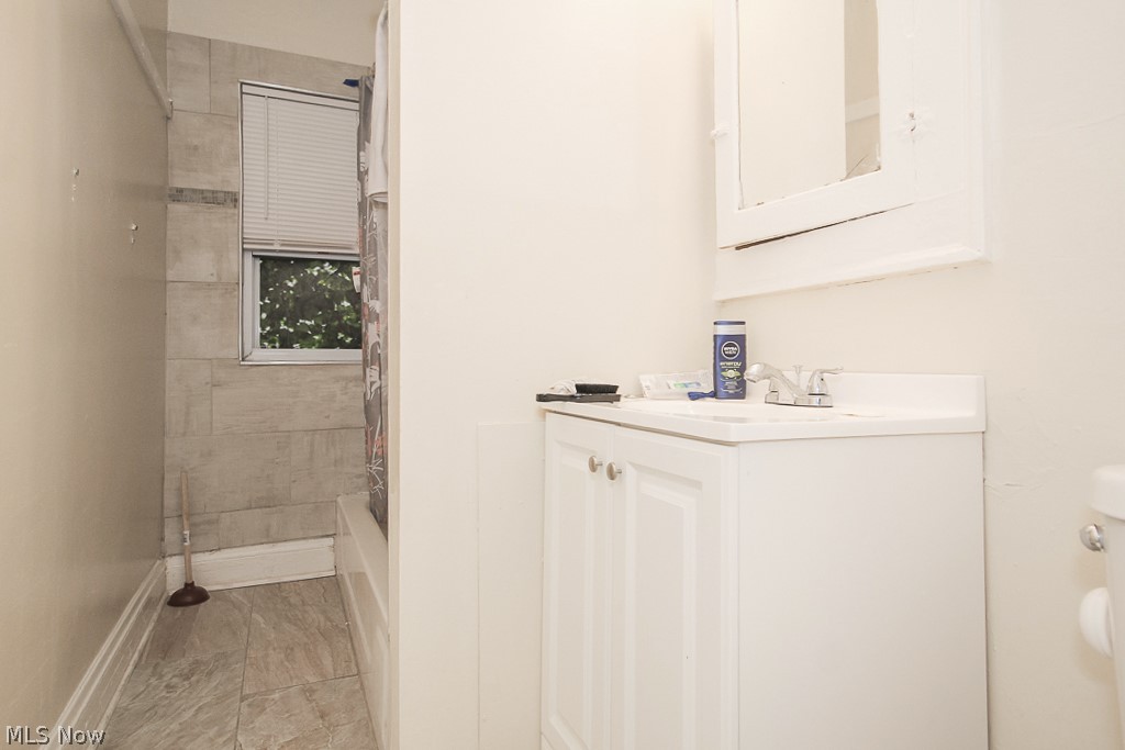 Jankovsky & Bubnas - Commercial Sale