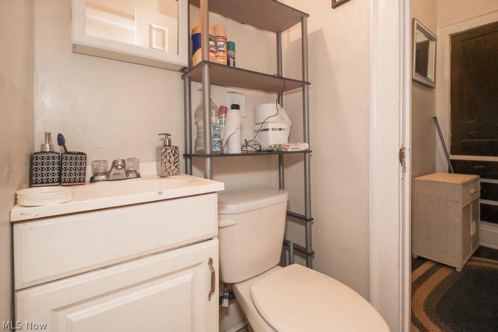 Jankovsky & Bubnas - Commercial Sale