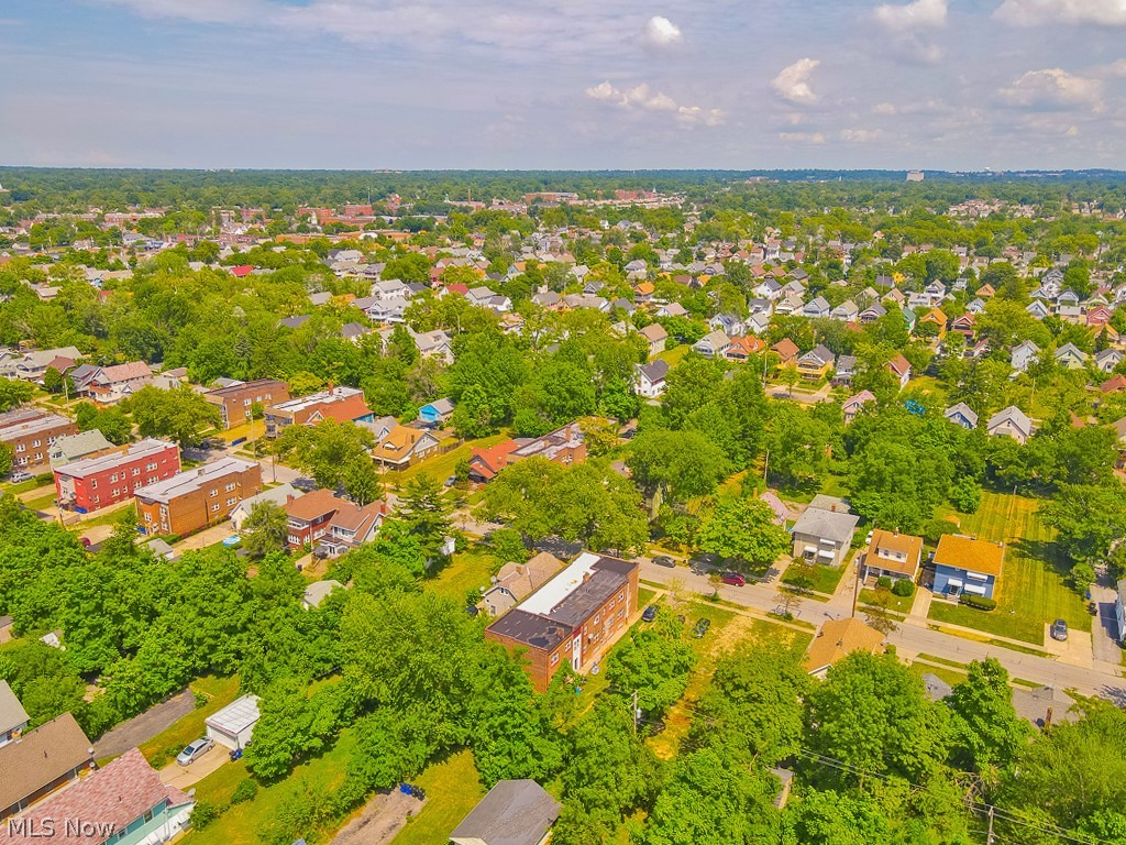 Jankovsky & Bubnas - Commercial Sale