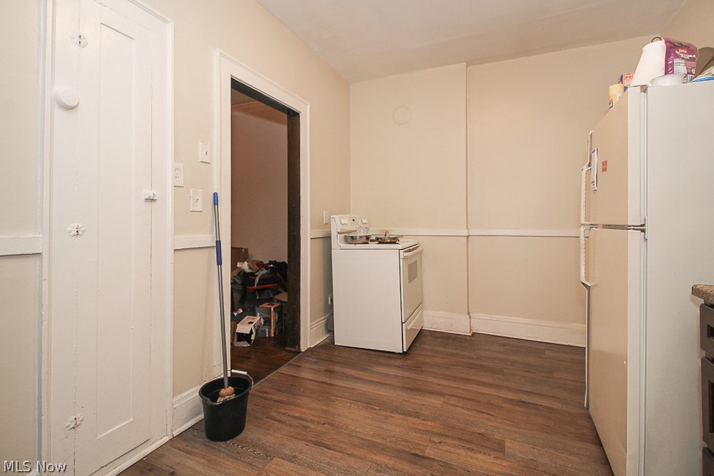 Jankovsky & Bubnas - Commercial Sale