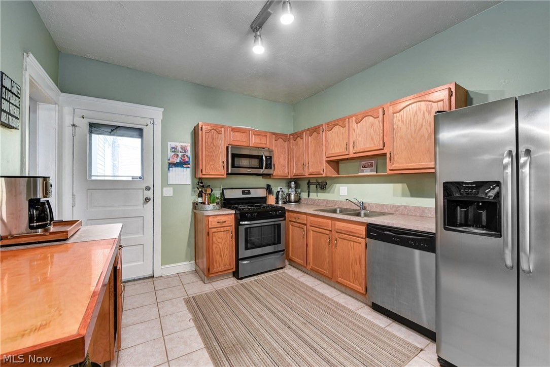 Gordon Ave Allotment - Residential